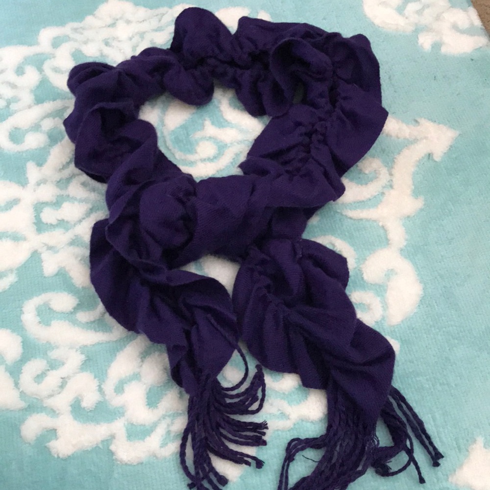 Cinched Scarf